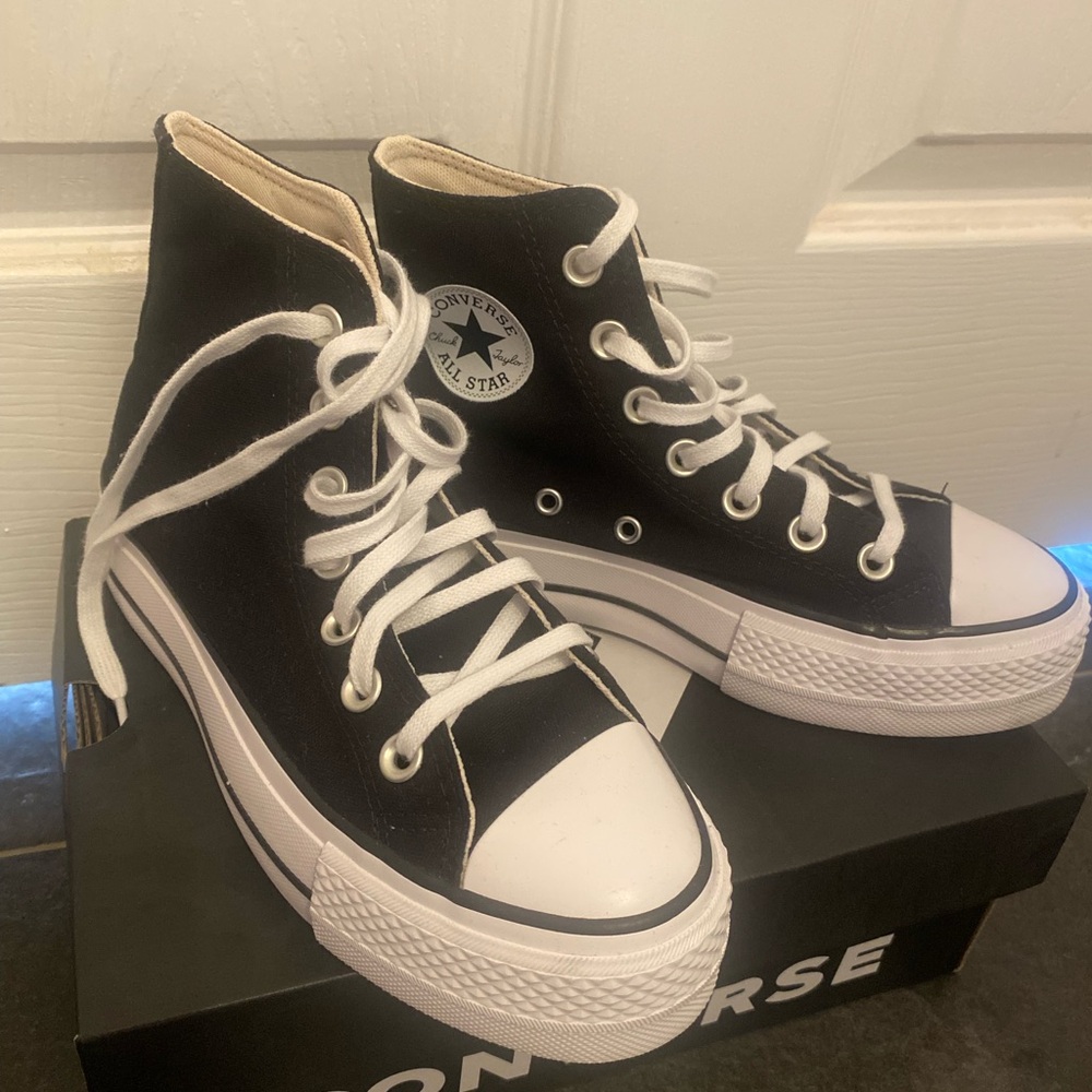 Black Converse Platform for Women 5.5, under new conditions